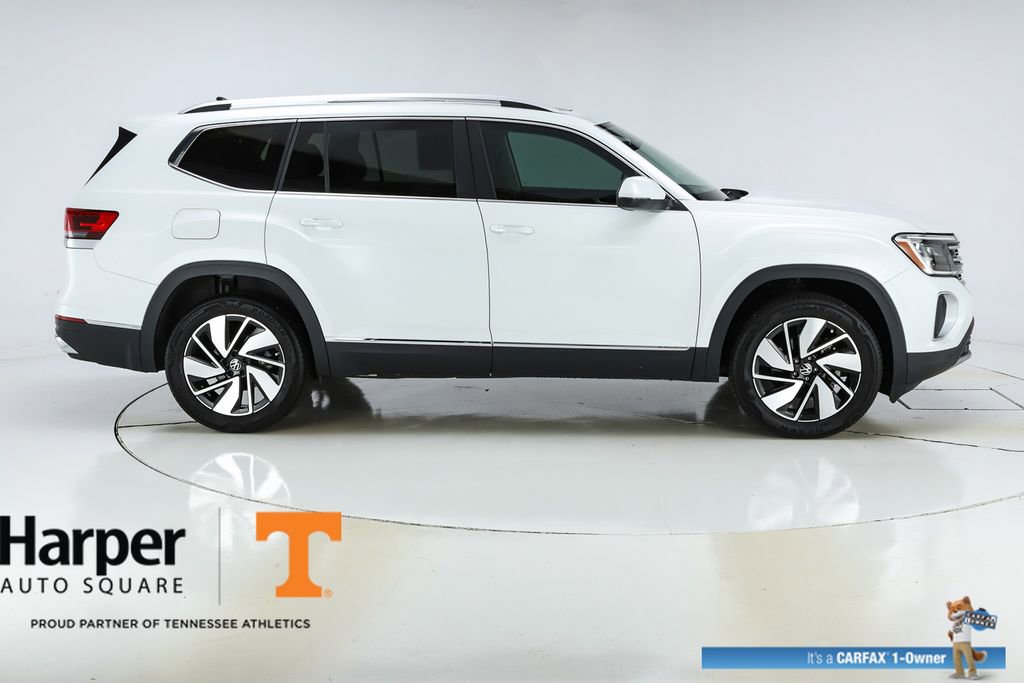 Used 2024 Volkswagen Atlas SEL AWD/4WD image 10