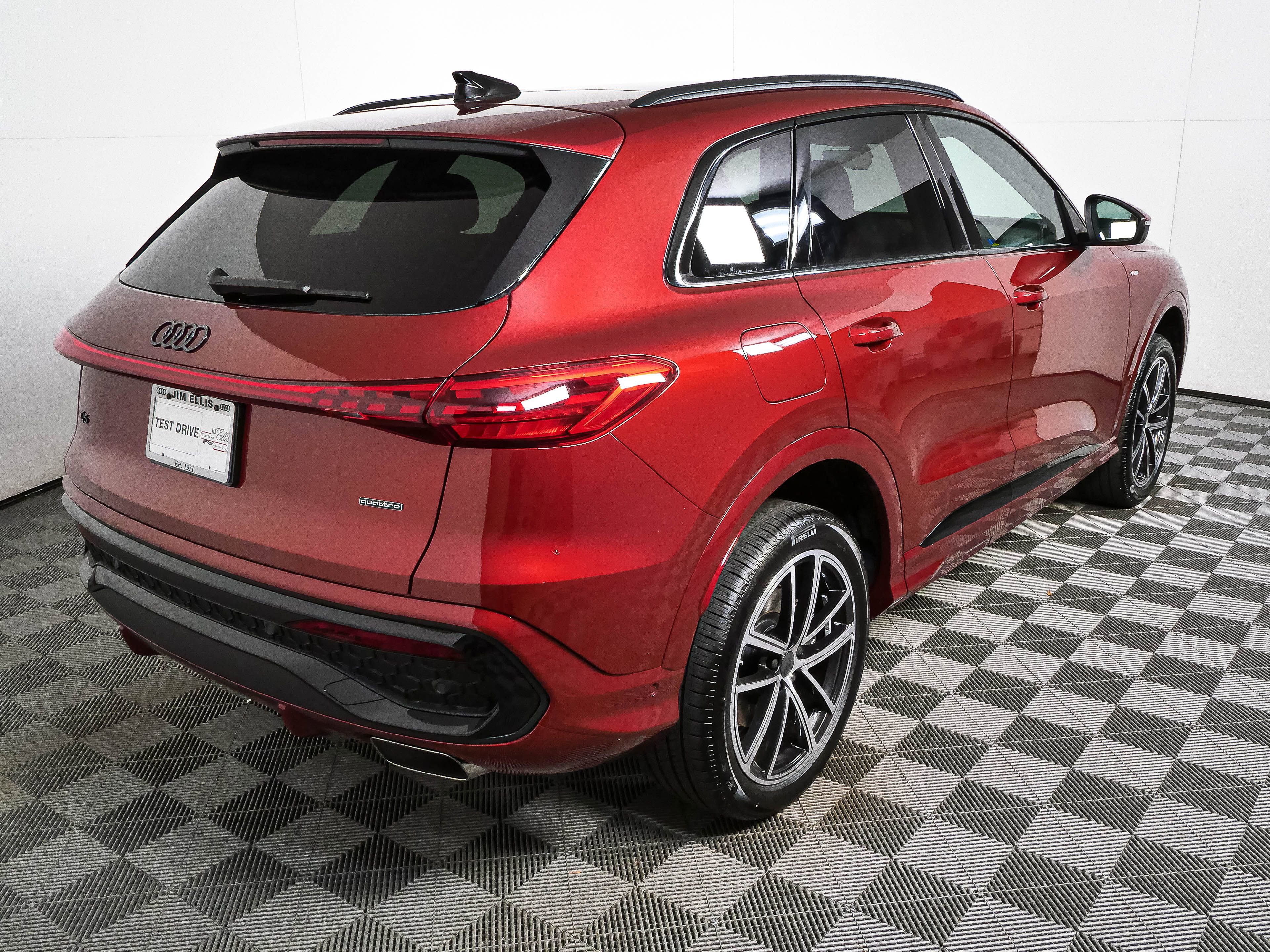 New 2026 Audi Q5 Premium Plus AWD/4WD image 3