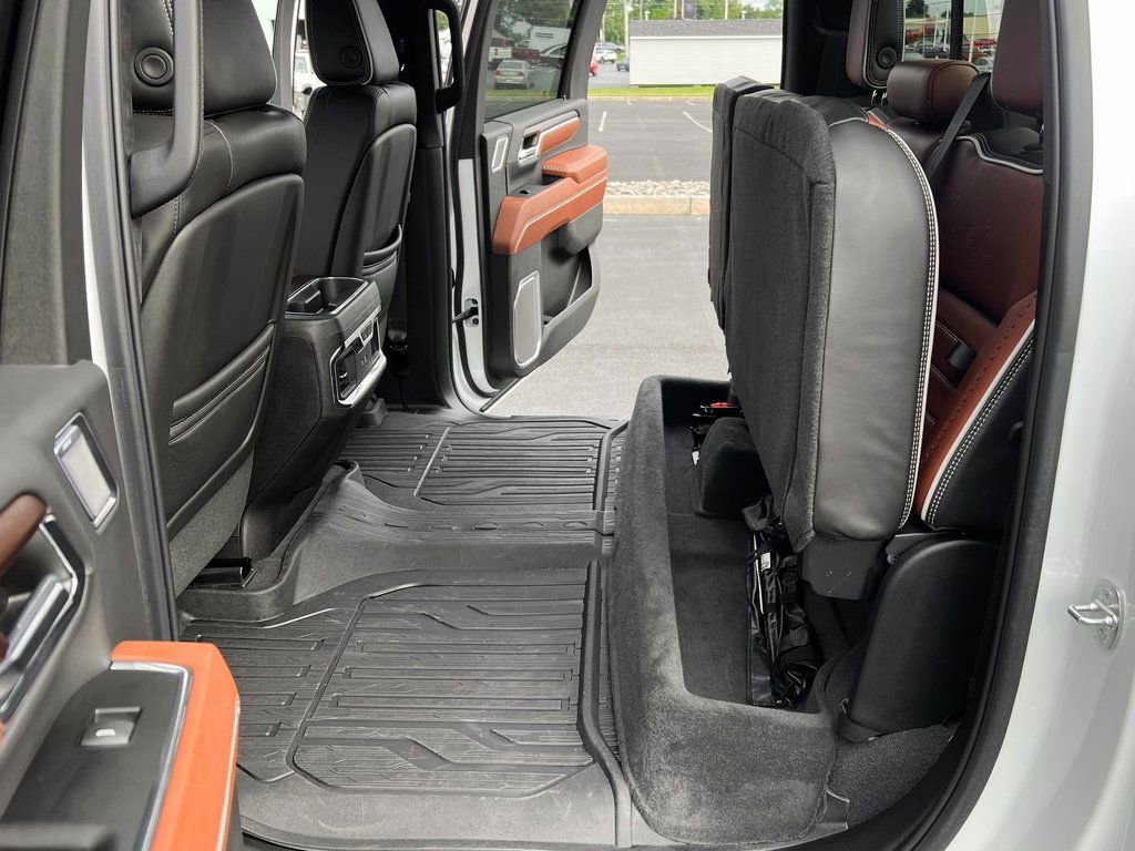 Used 2024 GMC Sierra 3500 Denali Ultimate image 14