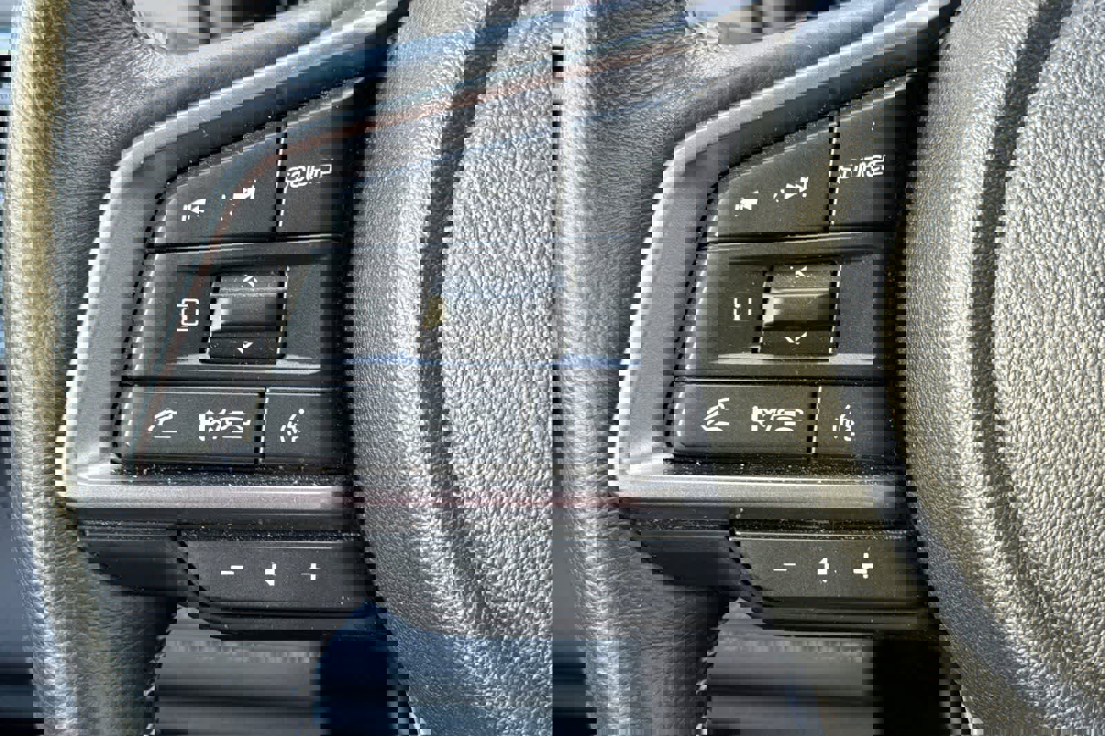 Used 2023 Subaru Outback Limited image 27