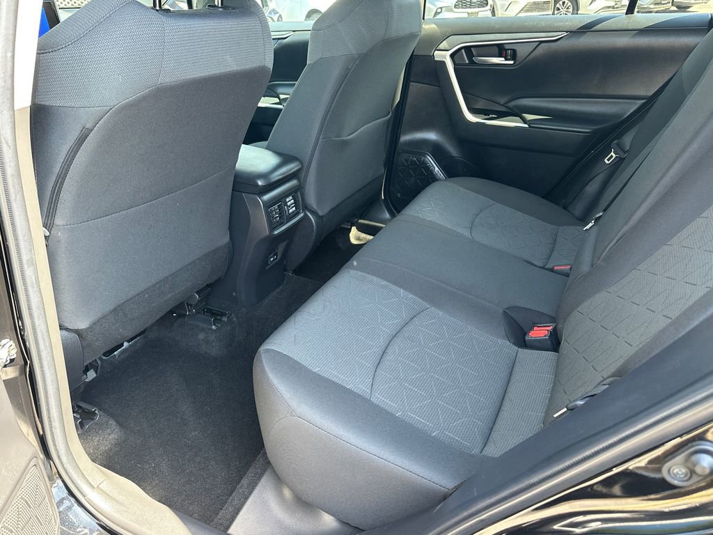 Used 2023 Toyota RAV4 XLE w/ Convenience Package image 16