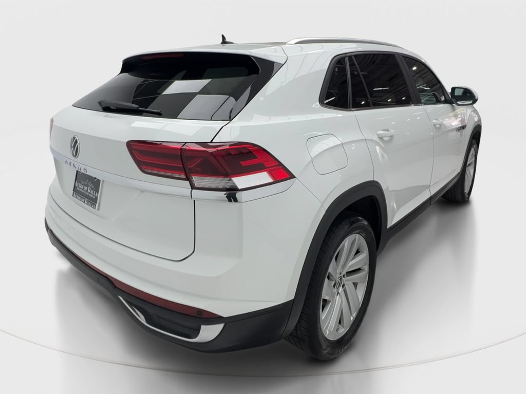 Used 2023 Volkswagen Atlas Cross Sport SE w/ Panoramic Sunroof Package FWD image 8