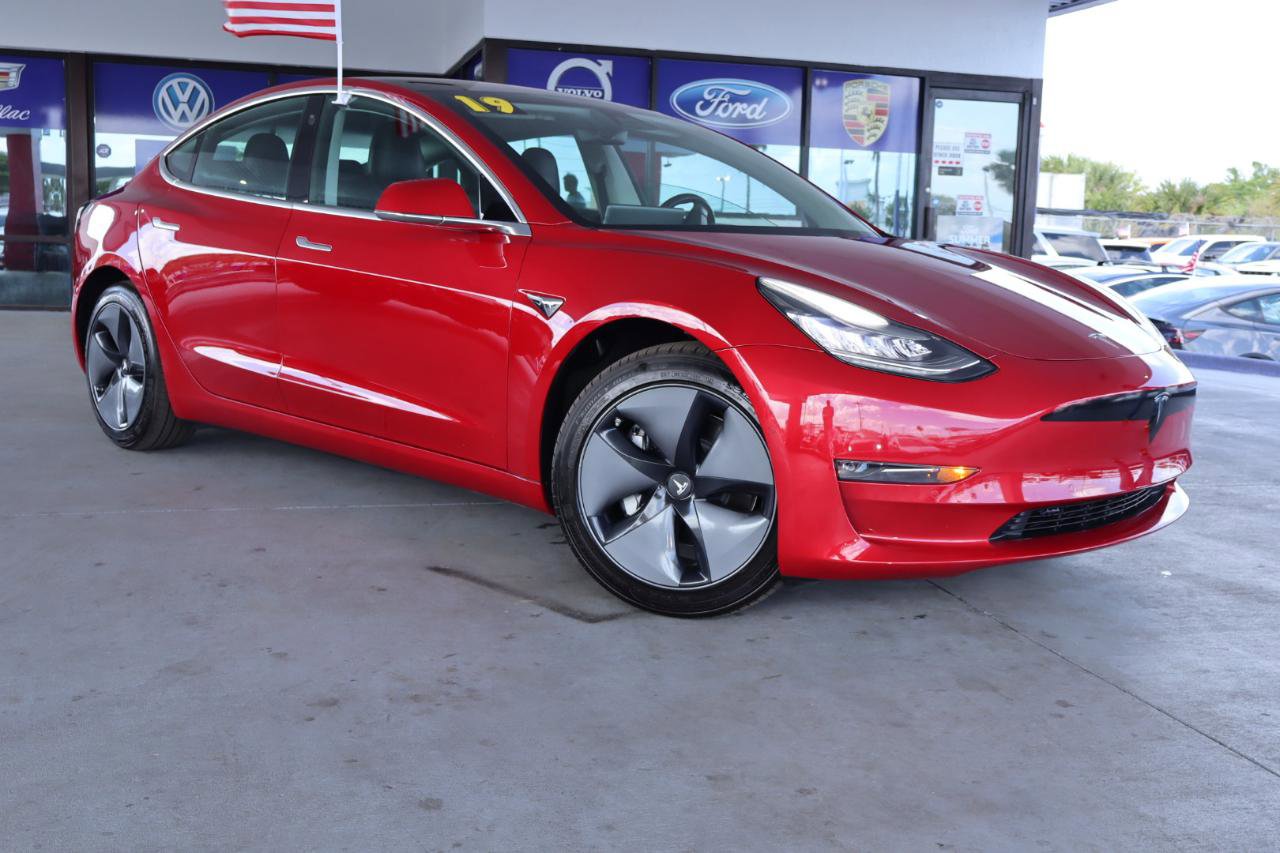 Used 2019 Tesla Model 3 Long Range image 3