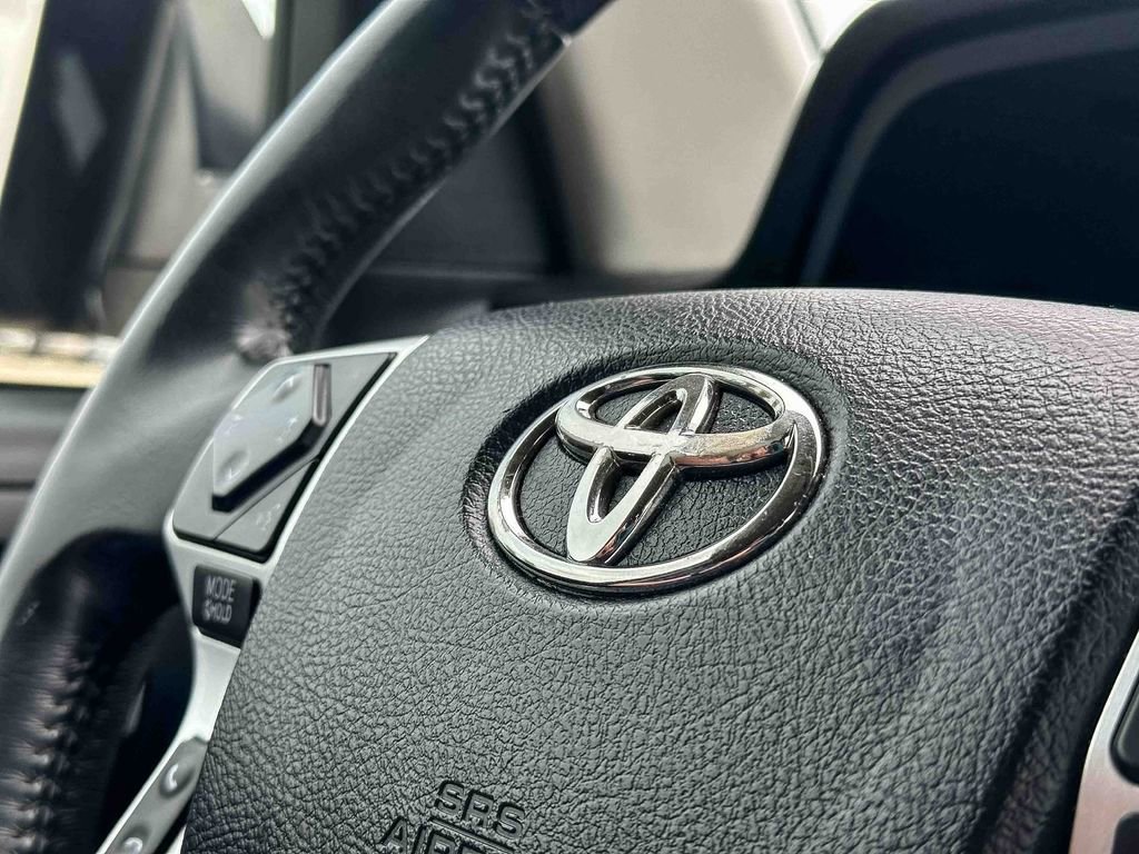Used 2018 Toyota Tundra Limited image 29