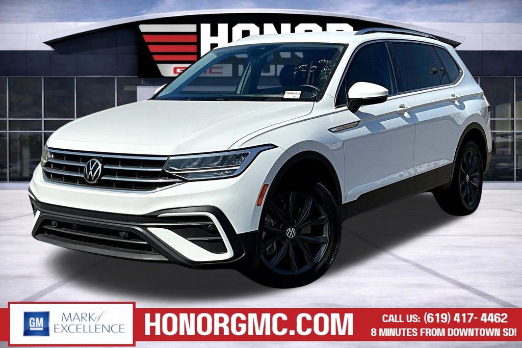 Used 2022 Volkswagen Tiguan SE FWD image 3