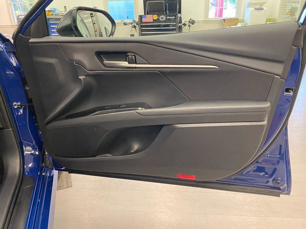 Used 2025 Toyota Camry LE image 16