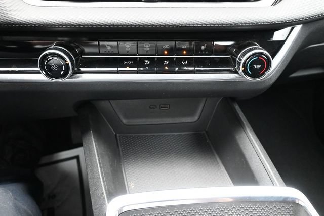 Used 2025 Chevrolet Equinox LT FWD image 41
