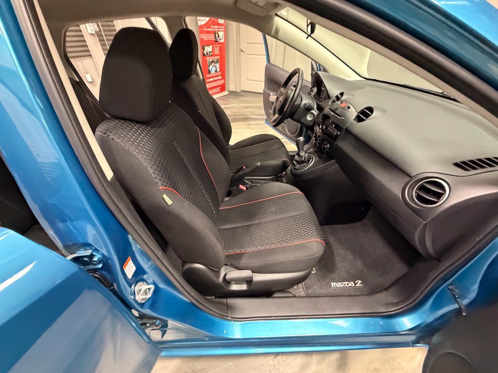 Used 2011 MAZDA MAZDA2 FWD image 36