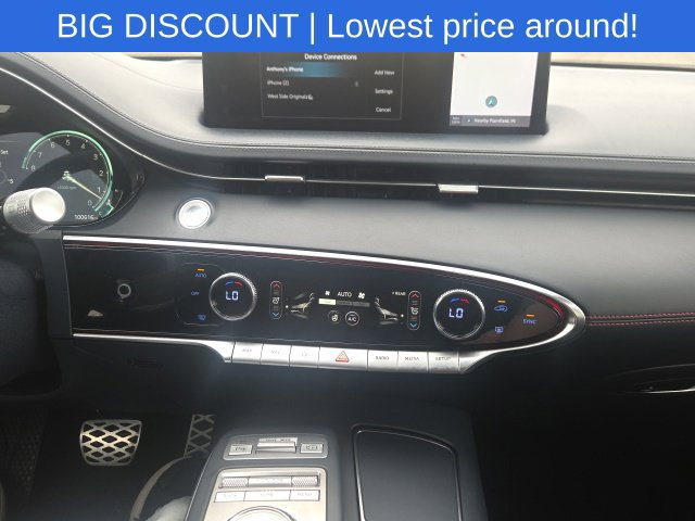 Used 2022 Genesis GV70 3.5T Sport w/ Sport Prestige Package AWD/4WD image 32