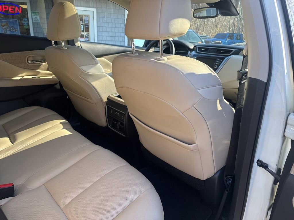 Used 2020 Nissan Murano SL w/ Moonroof Package image 38