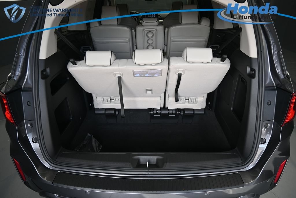 New 2027 Honda Odyssey Touring image 11
