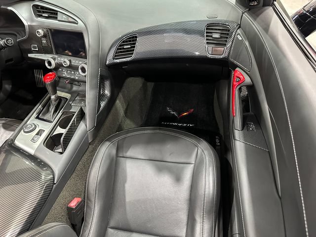 Used 2018 Chevrolet Corvette Stingray Convertible w/ Carbon Flash Badge Package RWD image 15