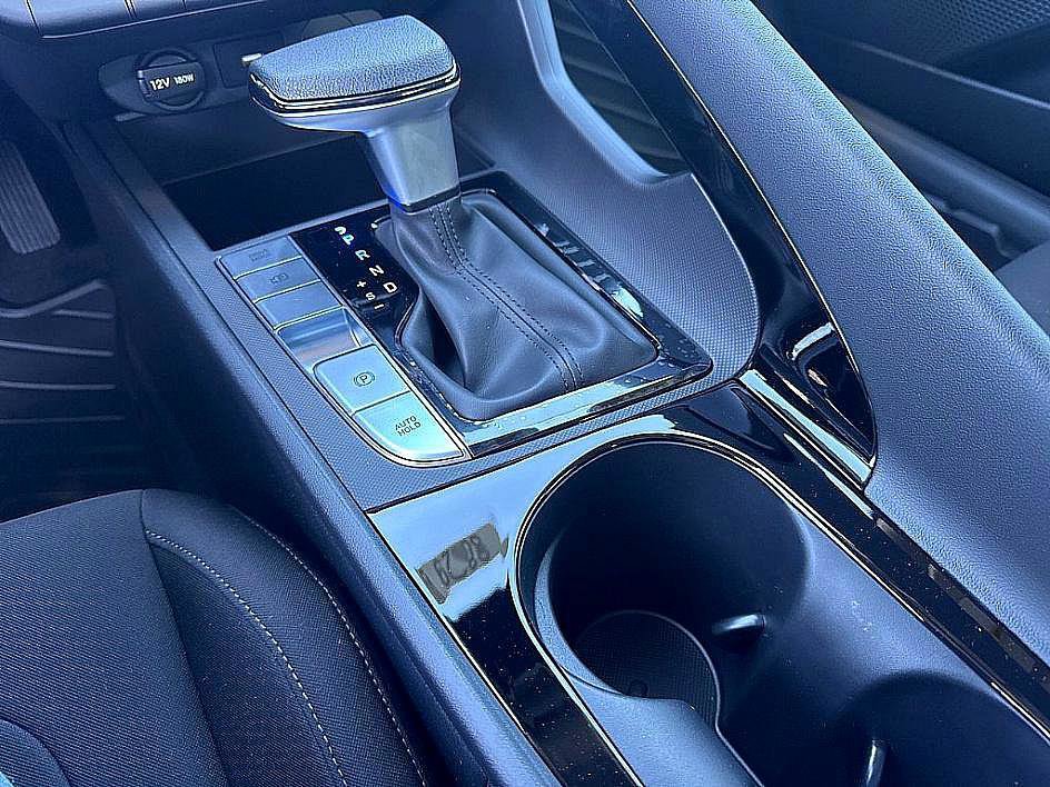 New 2026 Hyundai Elantra Blue image 11