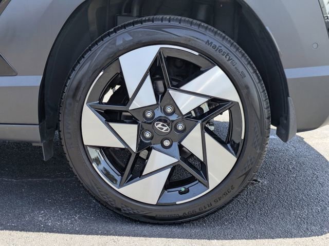 Used 2024 Hyundai Kona Limited FWD image 13