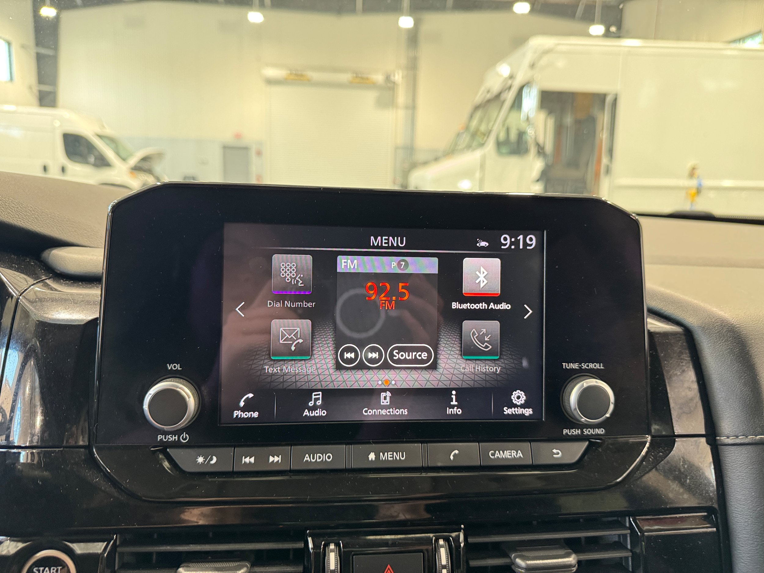 Used 2022 Nissan Pathfinder SV AWD/4WD image 18