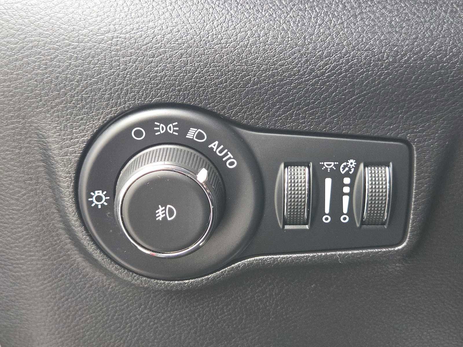 Used 2022 Jeep Compass Latitude image 22