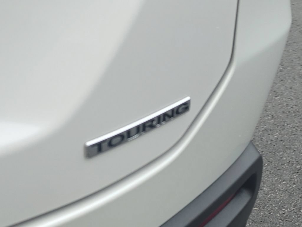 Used 2025 Honda Pilot Touring image 8