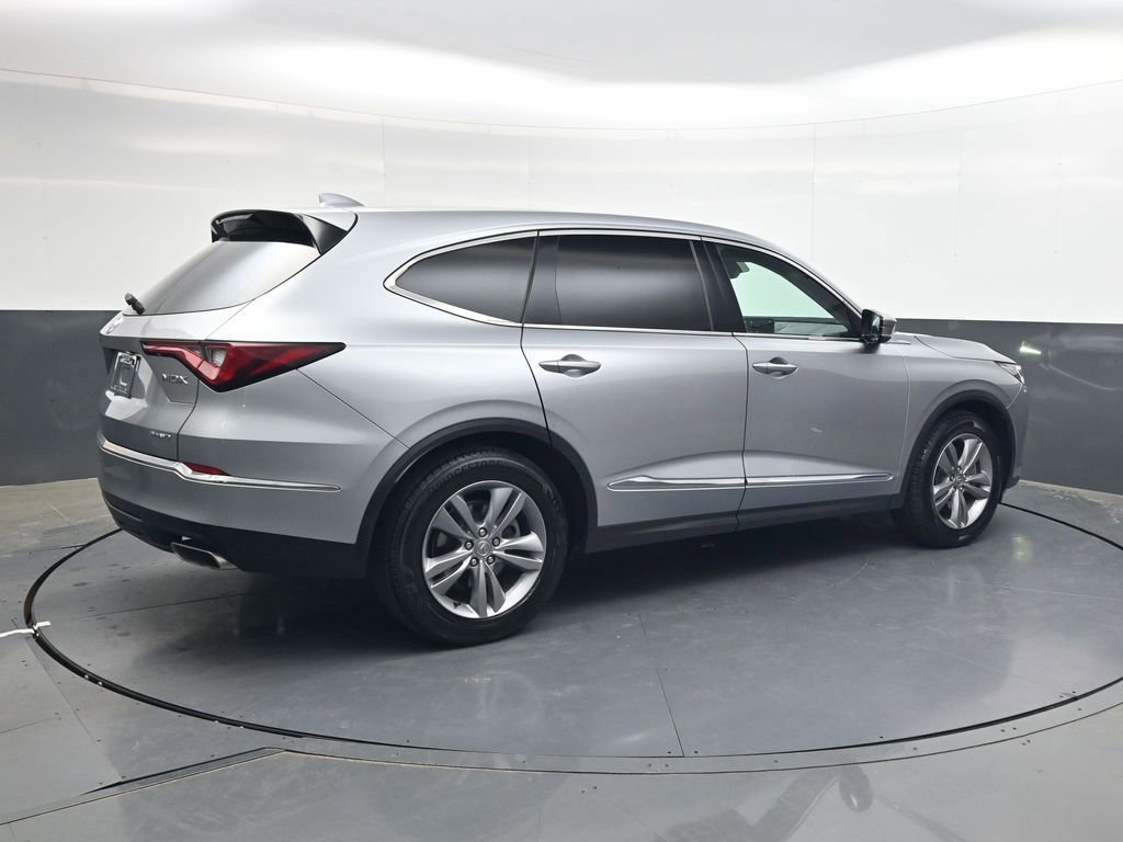 Used 2023 Acura MDX SH-AWD image 4