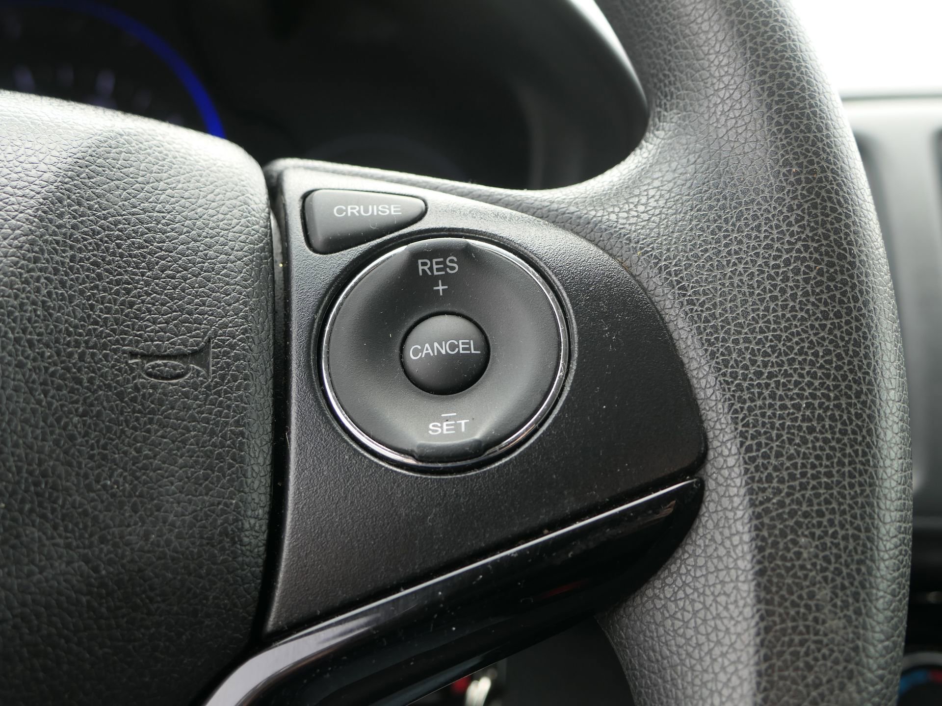 Used 2021 Honda HR-V LX image 16