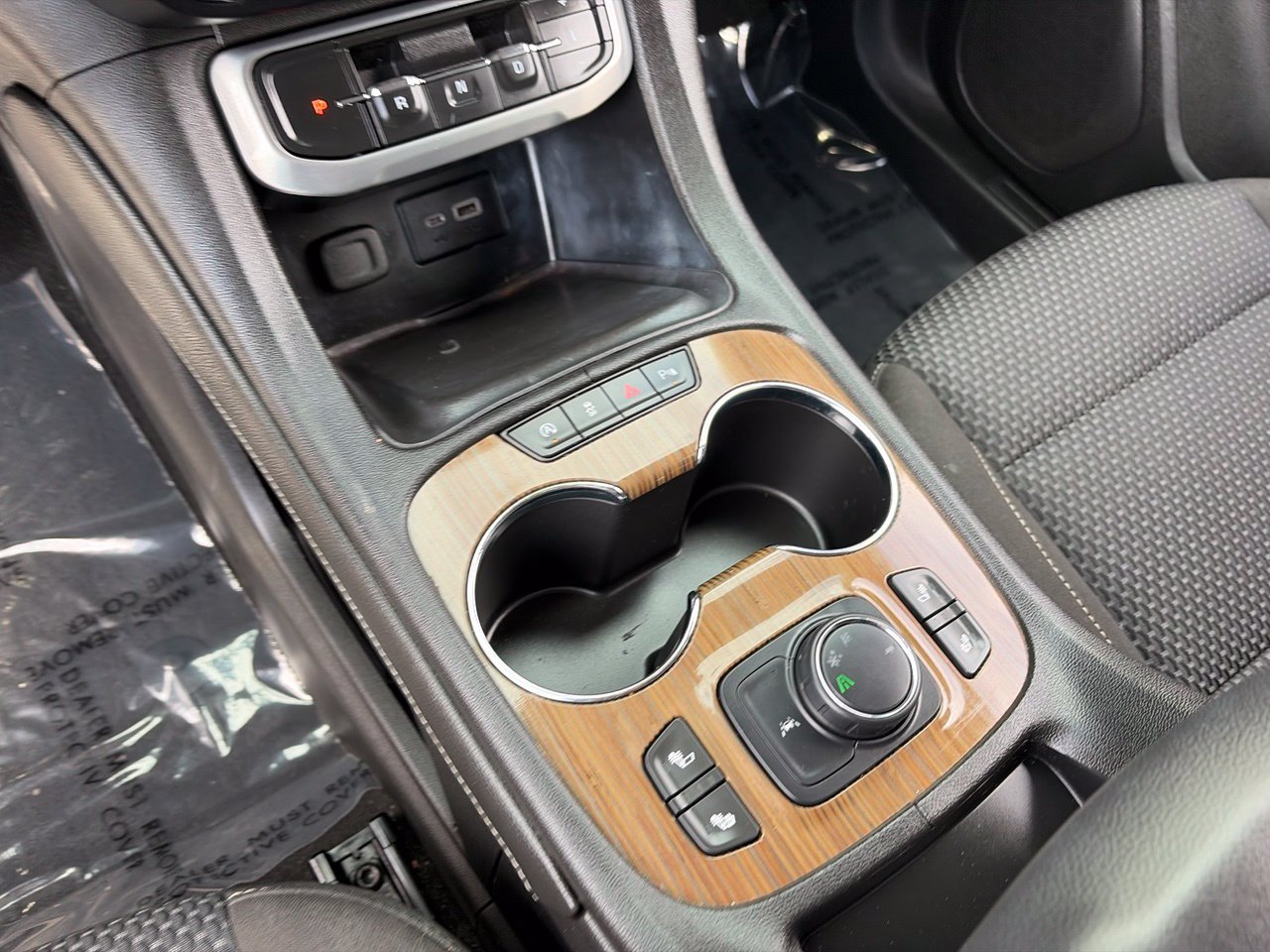 Used 2021 GMC Acadia SLE w/ Driver Convenience Package FWD image 28
