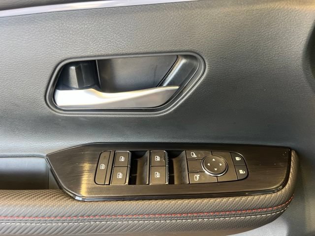 Certified 2025 Nissan Kicks SR AWD/4WD image 11