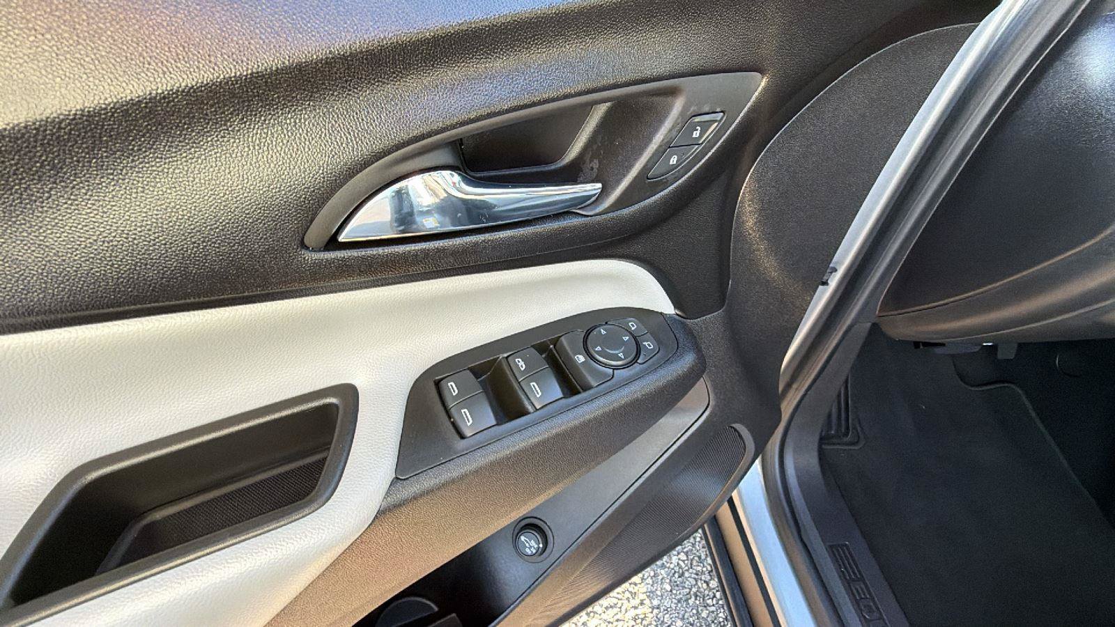 Used 2024 Chevrolet Equinox LT FWD image 14