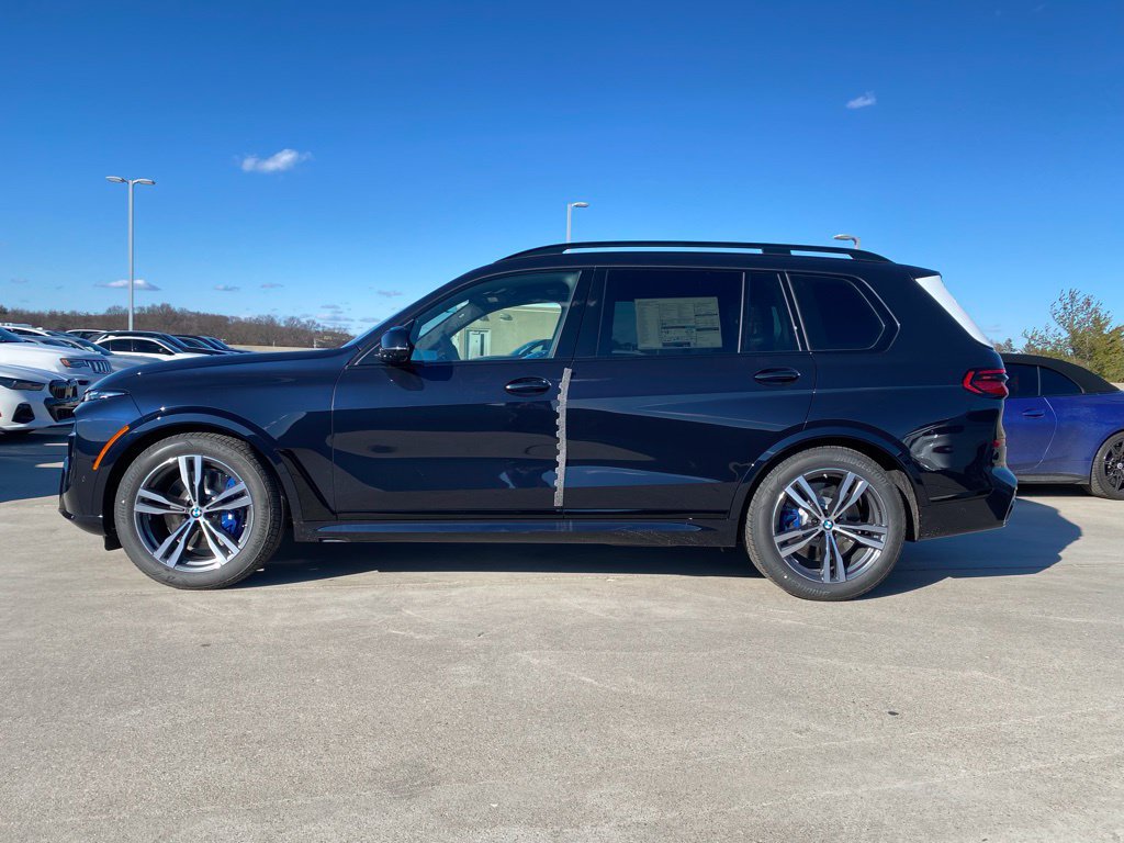 New 2026 BMW X7 M60i AWD/4WD image 4