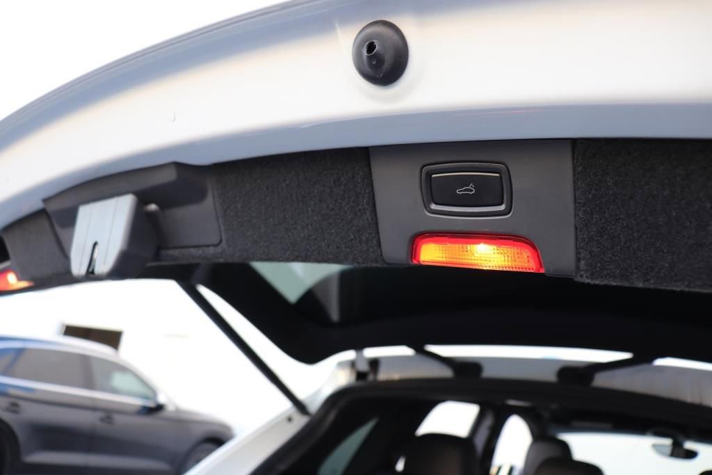 Used 2018 Porsche Cayenne S image 26