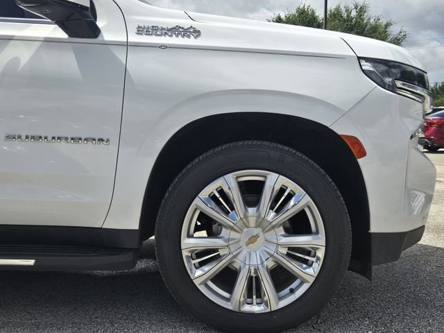 Used 2023 Chevrolet Suburban High Country AWD/4WD image 9