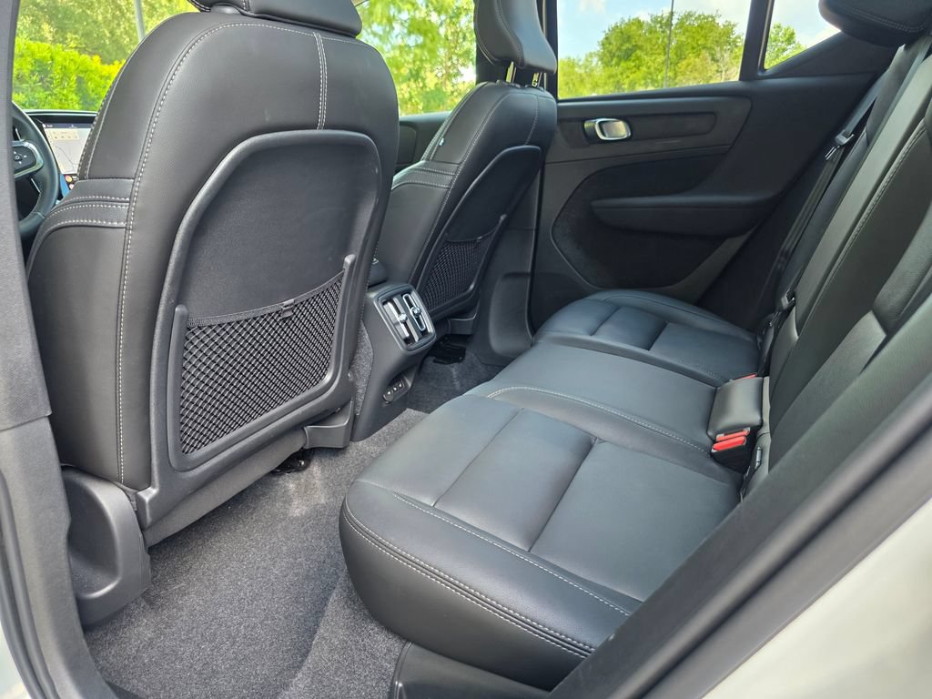 Used 2026 Volvo XC40 B5 Plus AWD/4WD image 26