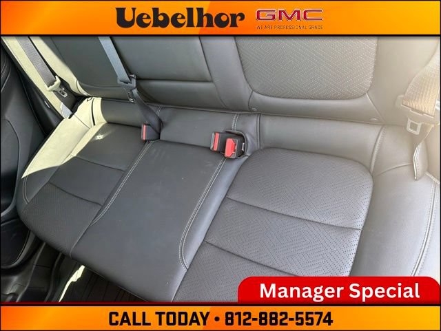 Used 2022 Buick Encore GX Essence w/ Experience Buick Package AWD/4WD image 16
