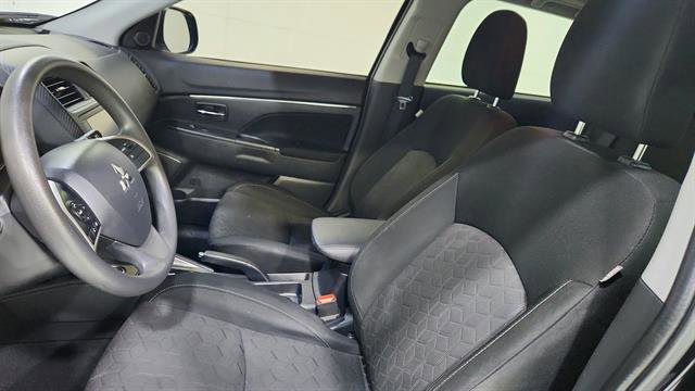 Used 2023 Mitsubishi Outlander Sport ES image 12