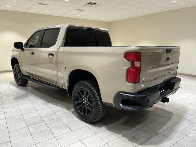 Used 2022 Chevrolet Silverado 1500 LT Trail Boss w/ LT Trail Boss Premium Package AWD/4WD image 3
