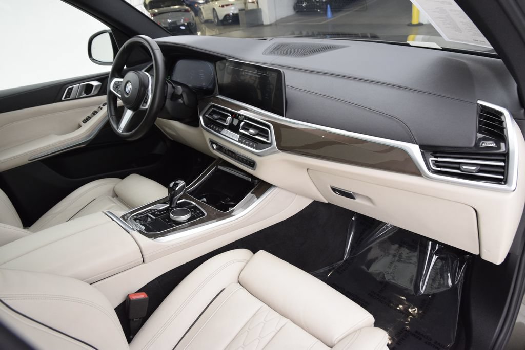Used 2023 BMW X5 xDrive40i w/ M Sport Package AWD/4WD image 15