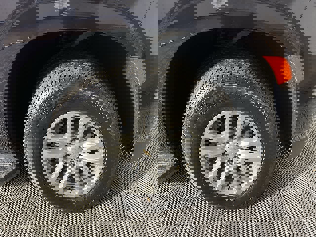 Used 2024 Chevrolet Tahoe LT image 10