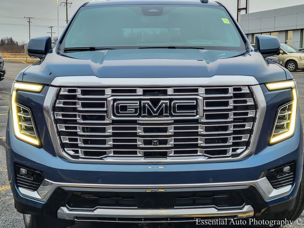 New 2026 GMC Yukon Denali w/ Sun & Power Step Package image 4