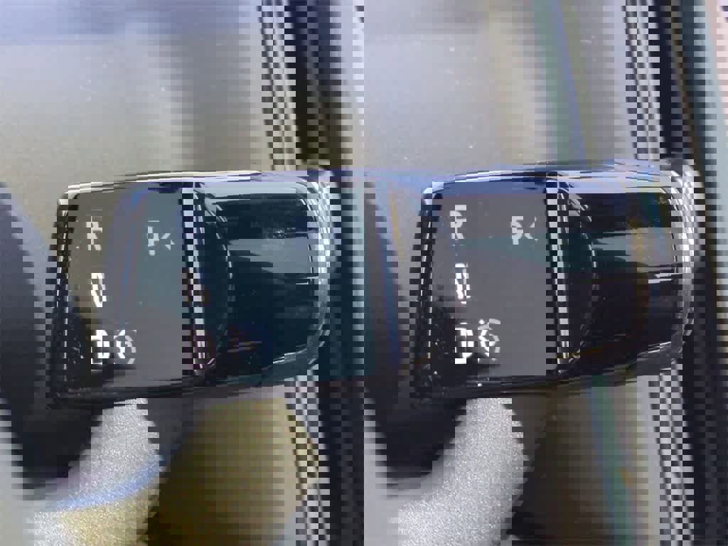 New 2025 Volvo EX30 Plus w/ Protection Package Premier image 32