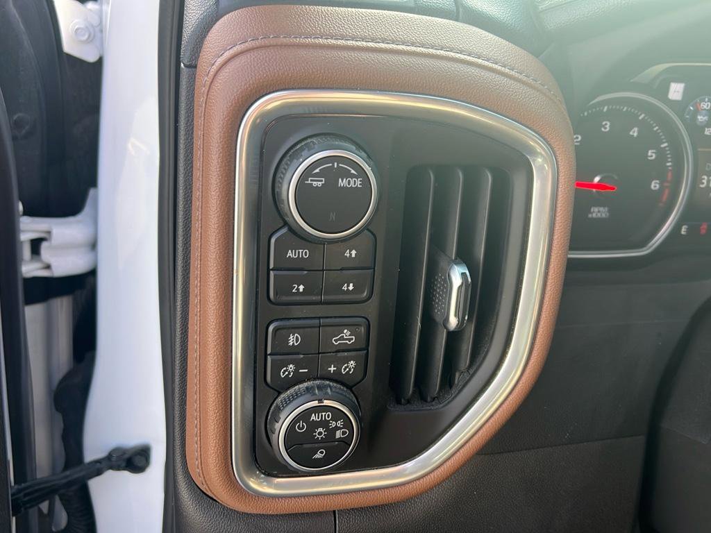 Used 2022 Chevrolet Silverado 1500 High Country image 15