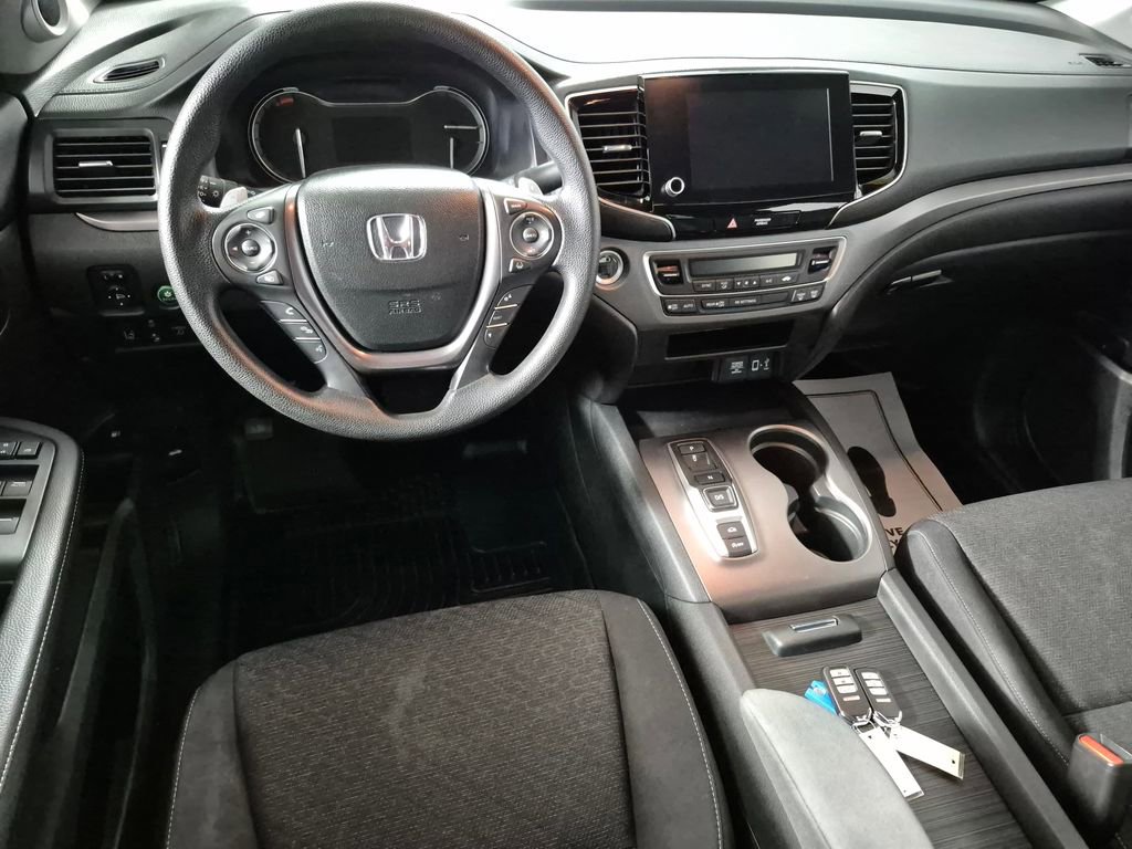 Used 2023 Honda Ridgeline Sport image 10
