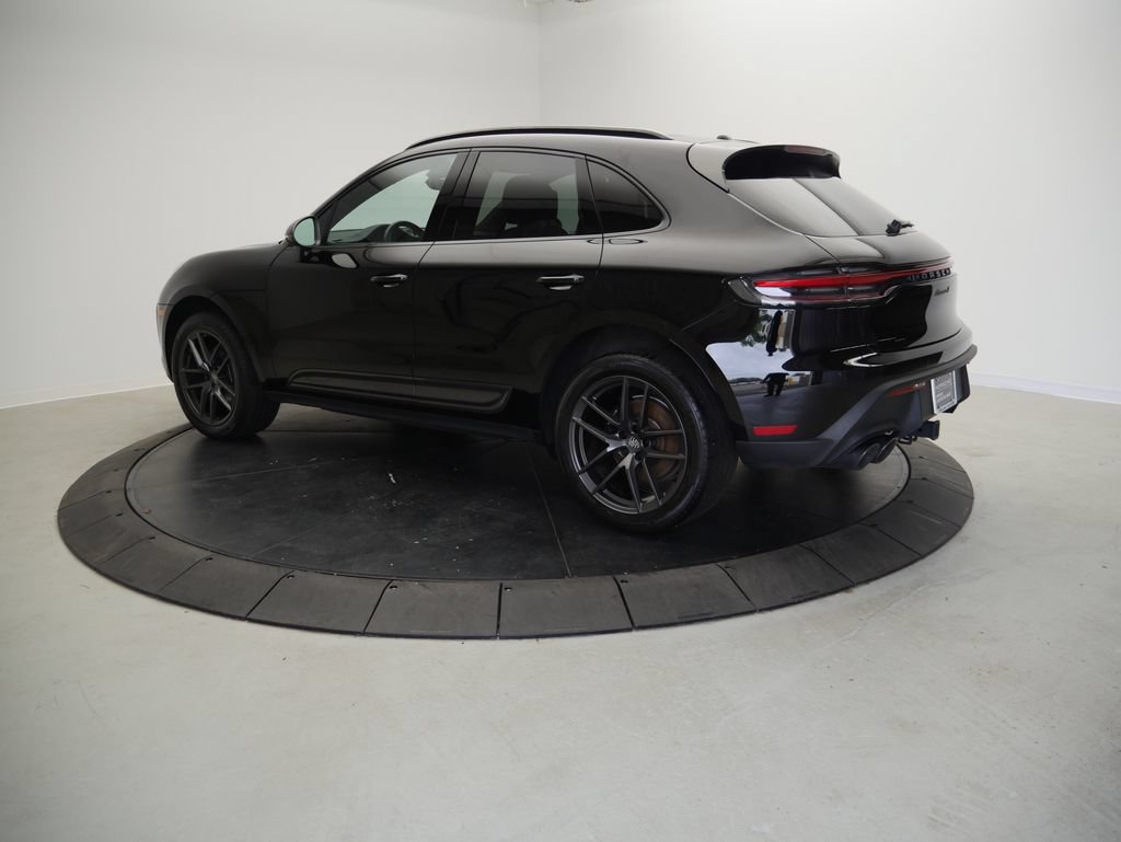 Certified 2023 Porsche Macan Turbo AWD/4WD image 3