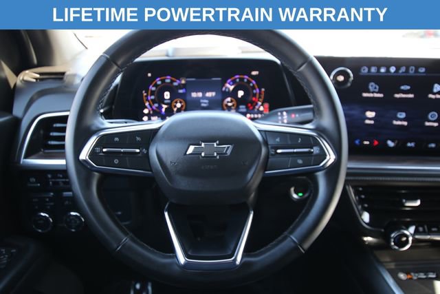 Used 2025 Chevrolet Suburban Z71 AWD/4WD image 17