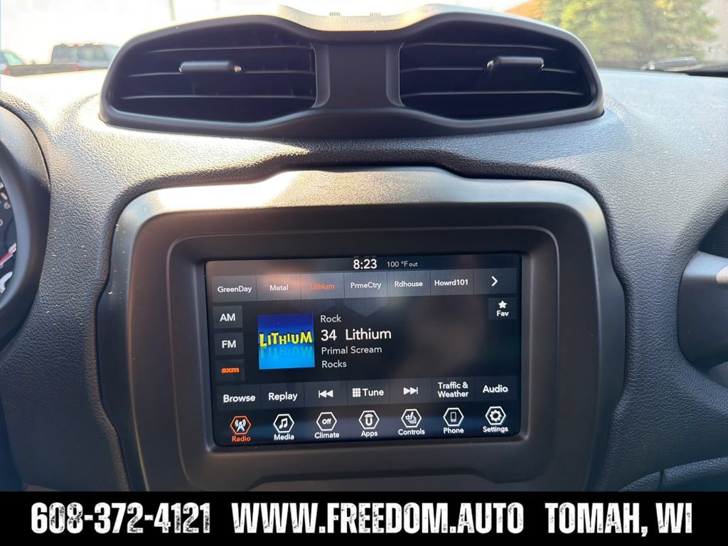 Used 2020 Jeep Renegade Altitude AWD/4WD image 18