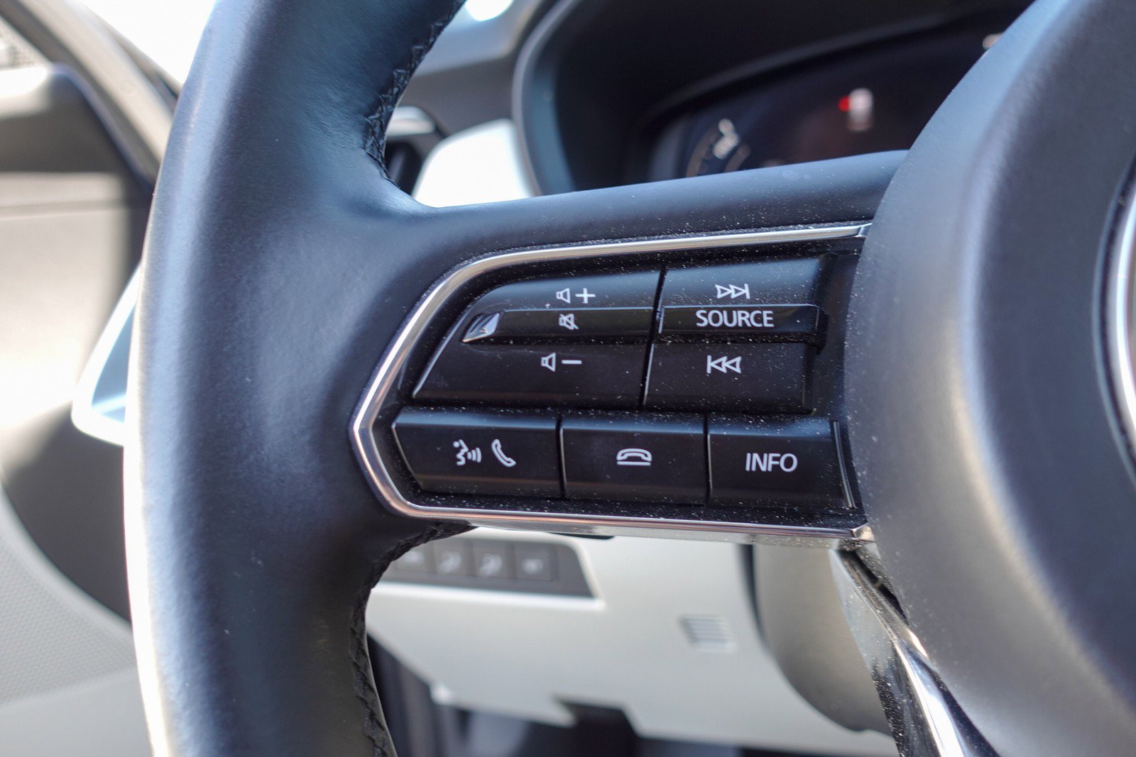 Certified 2024 MAZDA CX-90 Plug-In Hybrid w/ Premium Plus image 15