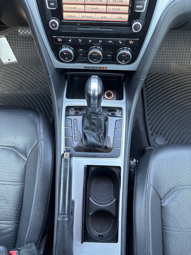 Used 2012 Volkswagen Passat 2.5 SE FWD image 15