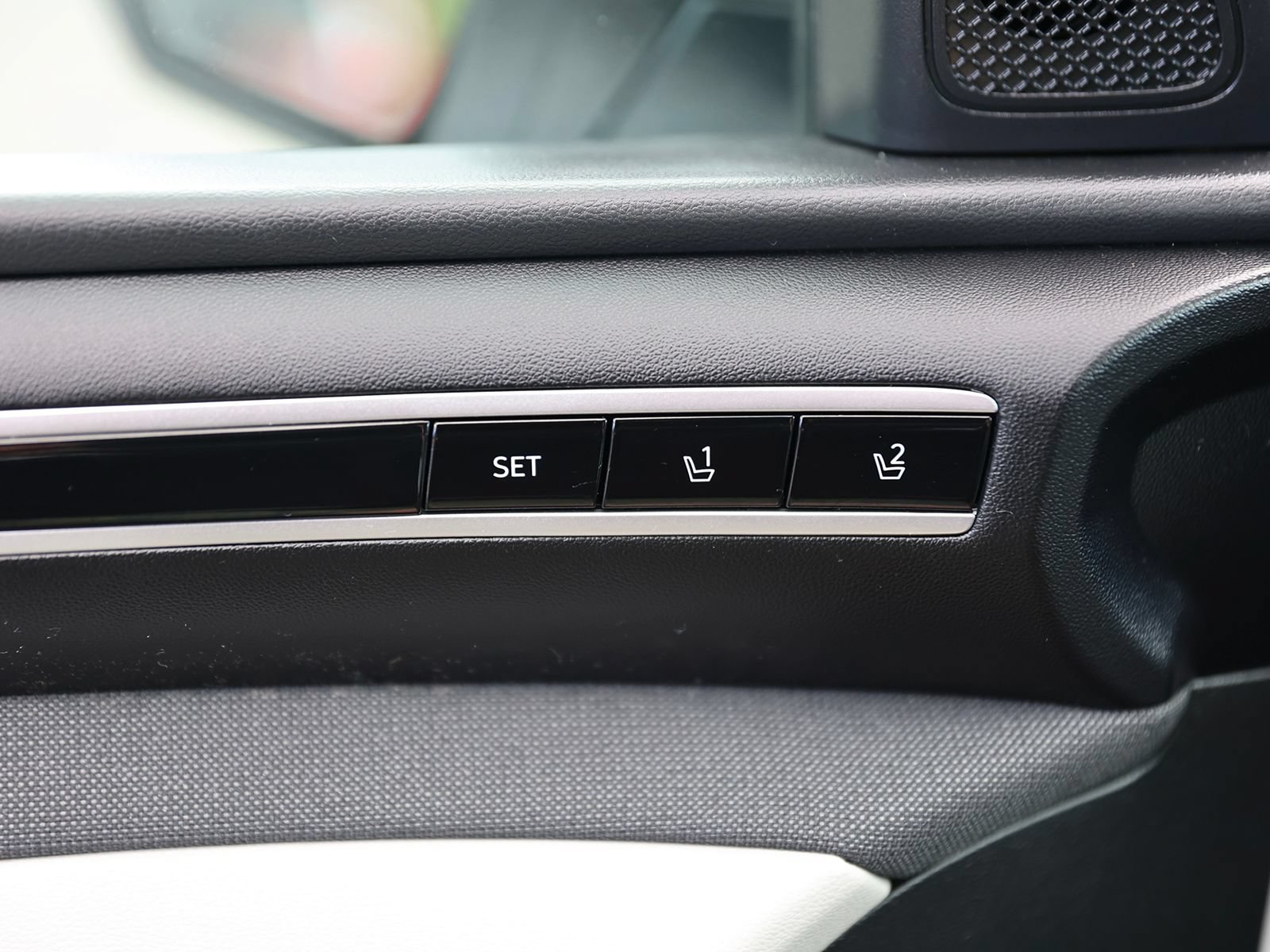 Certified 2023 Hyundai Tucson Limited AWD/4WD image 37