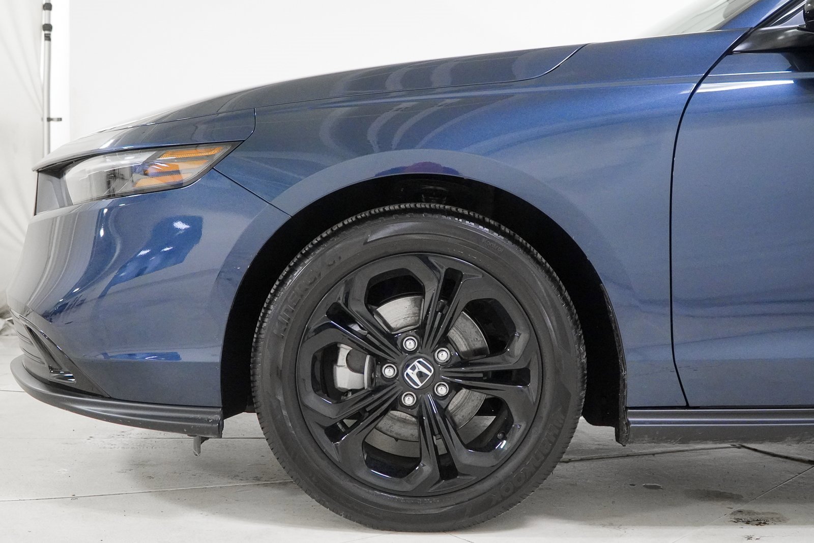 Certified 2025 Honda Accord SE image 17