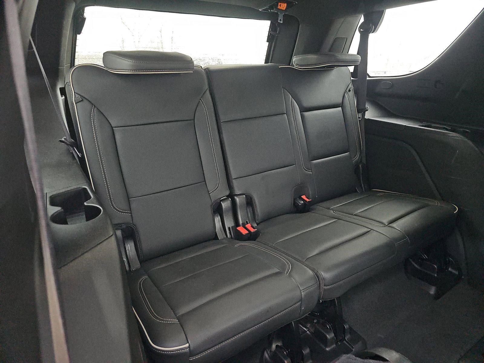 Used 2021 Chevrolet Tahoe Premier w/ Premium Package AWD/4WD image 17