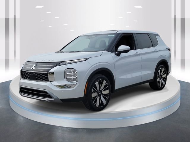 New 2026 Mitsubishi Outlander SE image 3