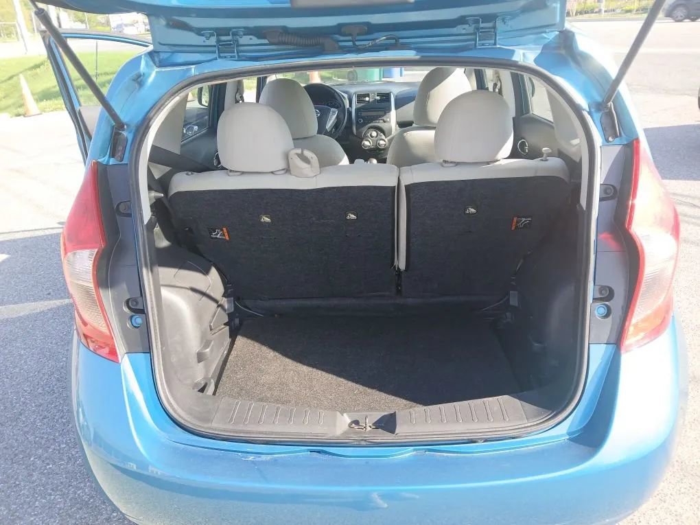 Used 2014 Nissan Versa Note SV FWD image 18