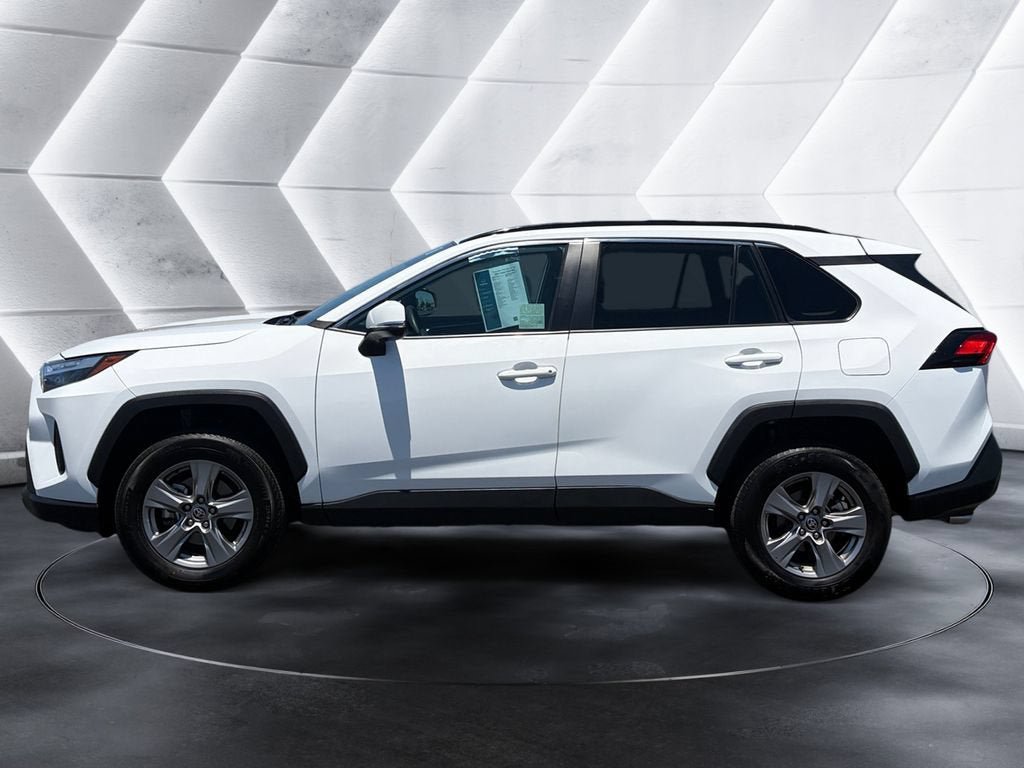 Used 2024 Toyota RAV4 XLE FWD image 2
